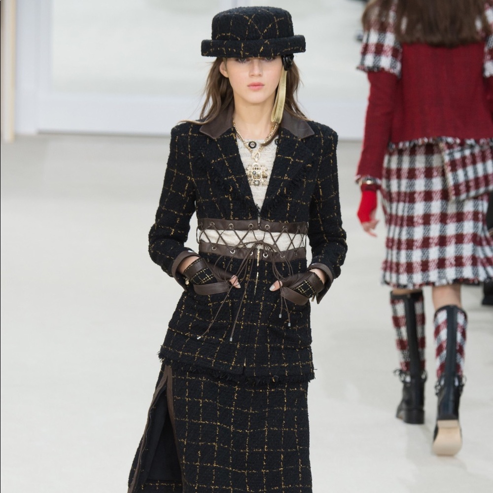 $$SOLD$$RARE $6700 CHANEL  BLACK PLAID BLAZER JACKET FR42 - Picture 2 of 14